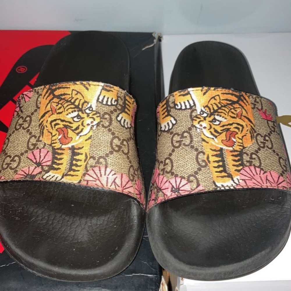 Gucci Bengal Tiger Slides size 8
